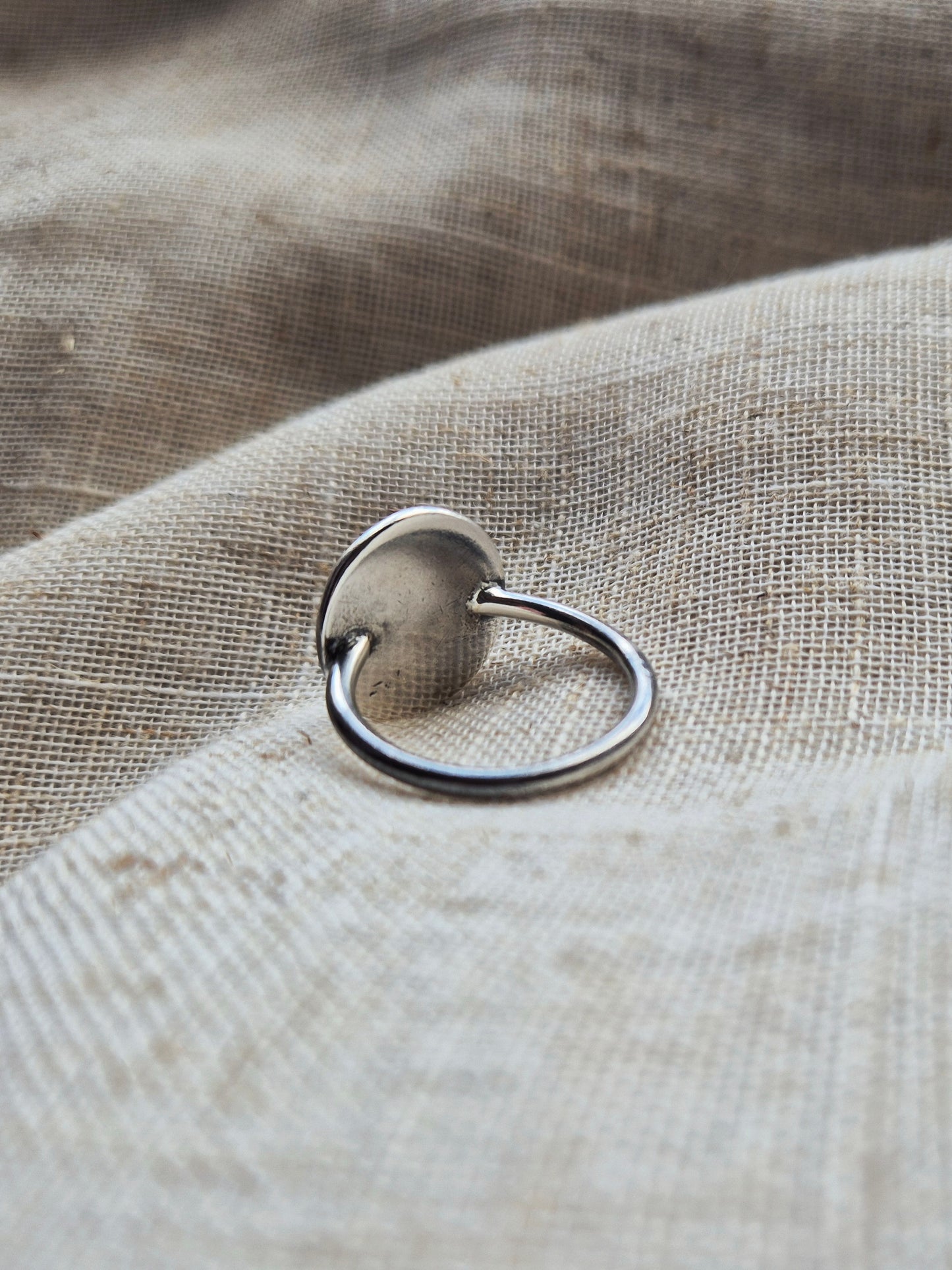 Banlaoch coin ring - size Q