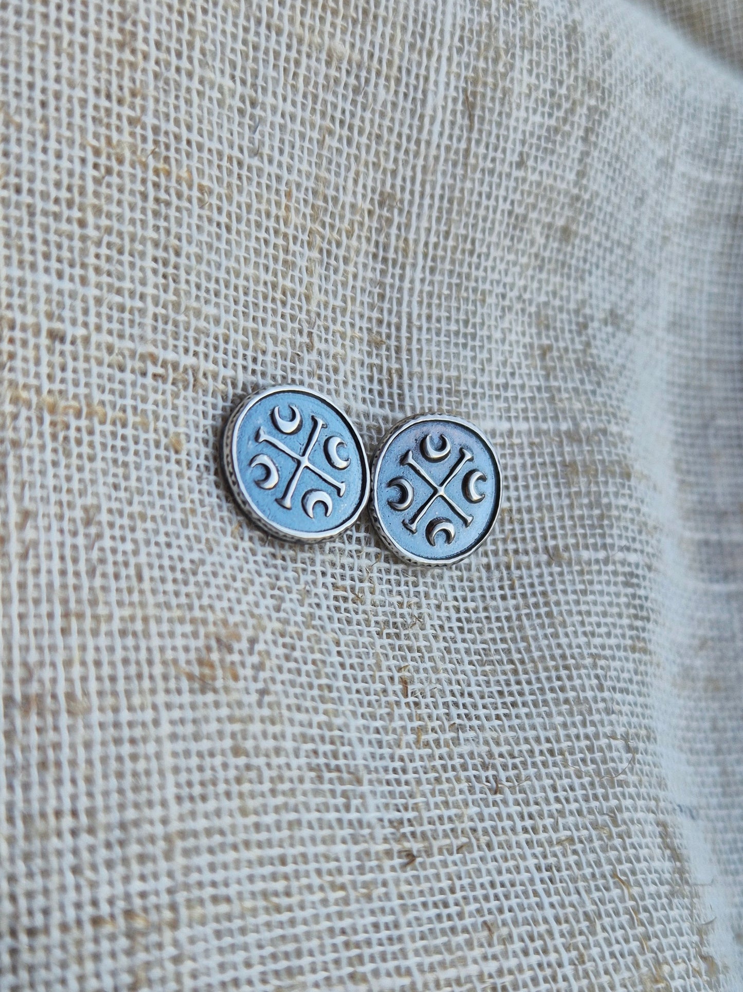 Shield stud earrings