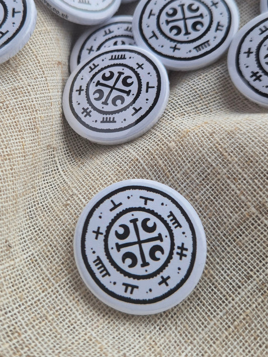 Banlaoch button badge pin