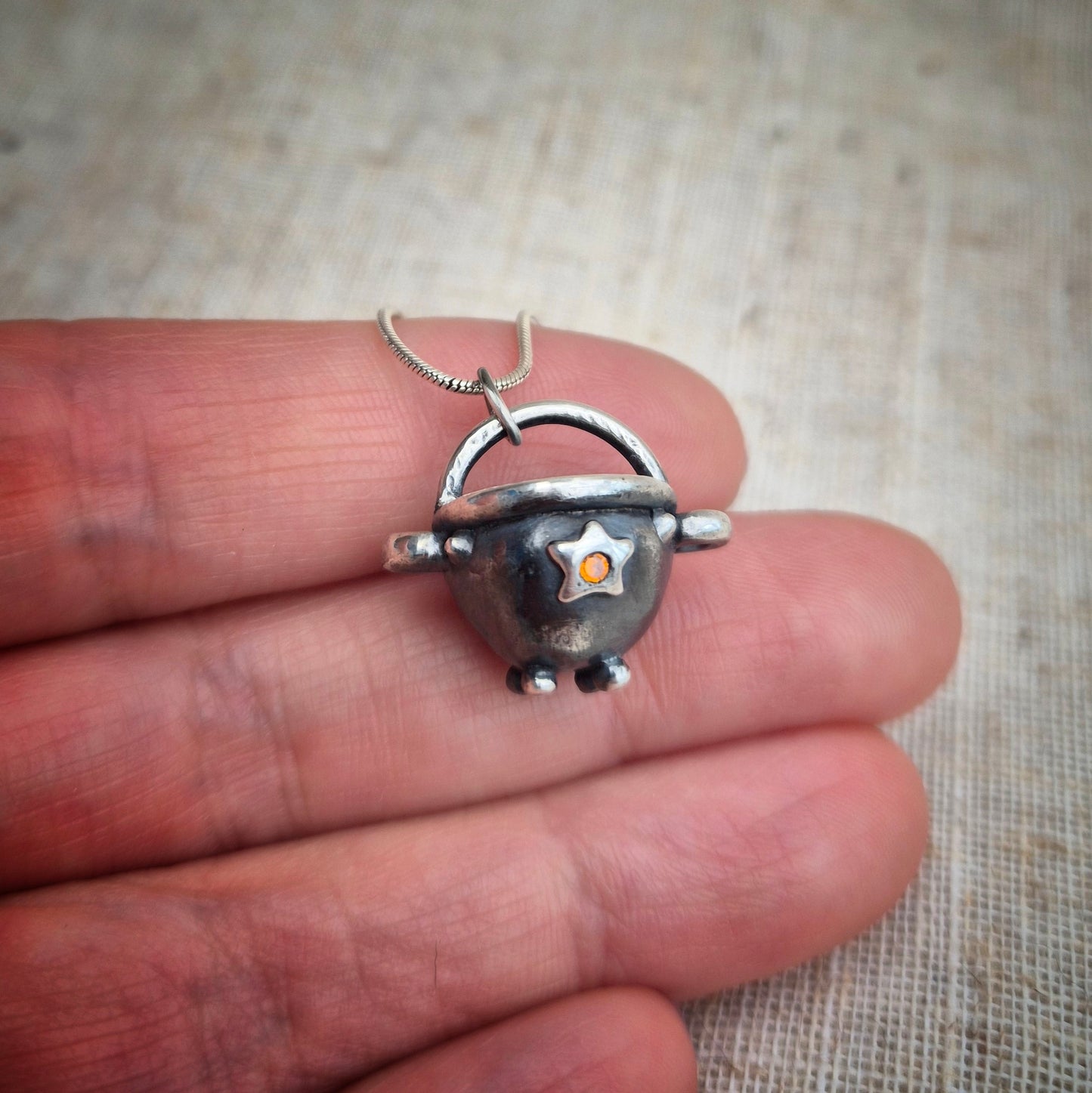 Cauldron charm - star