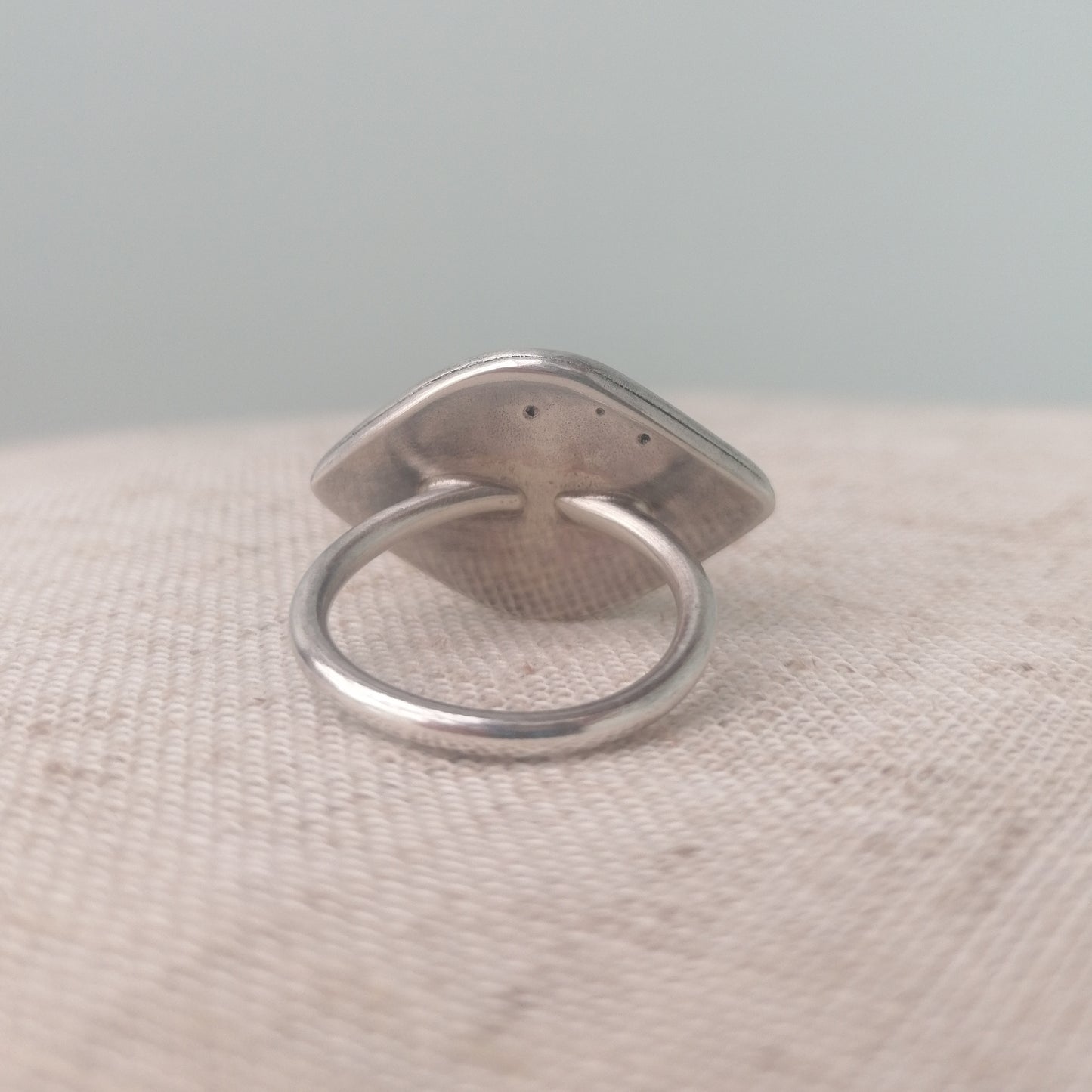 Amethyst eye ring - size M - one available