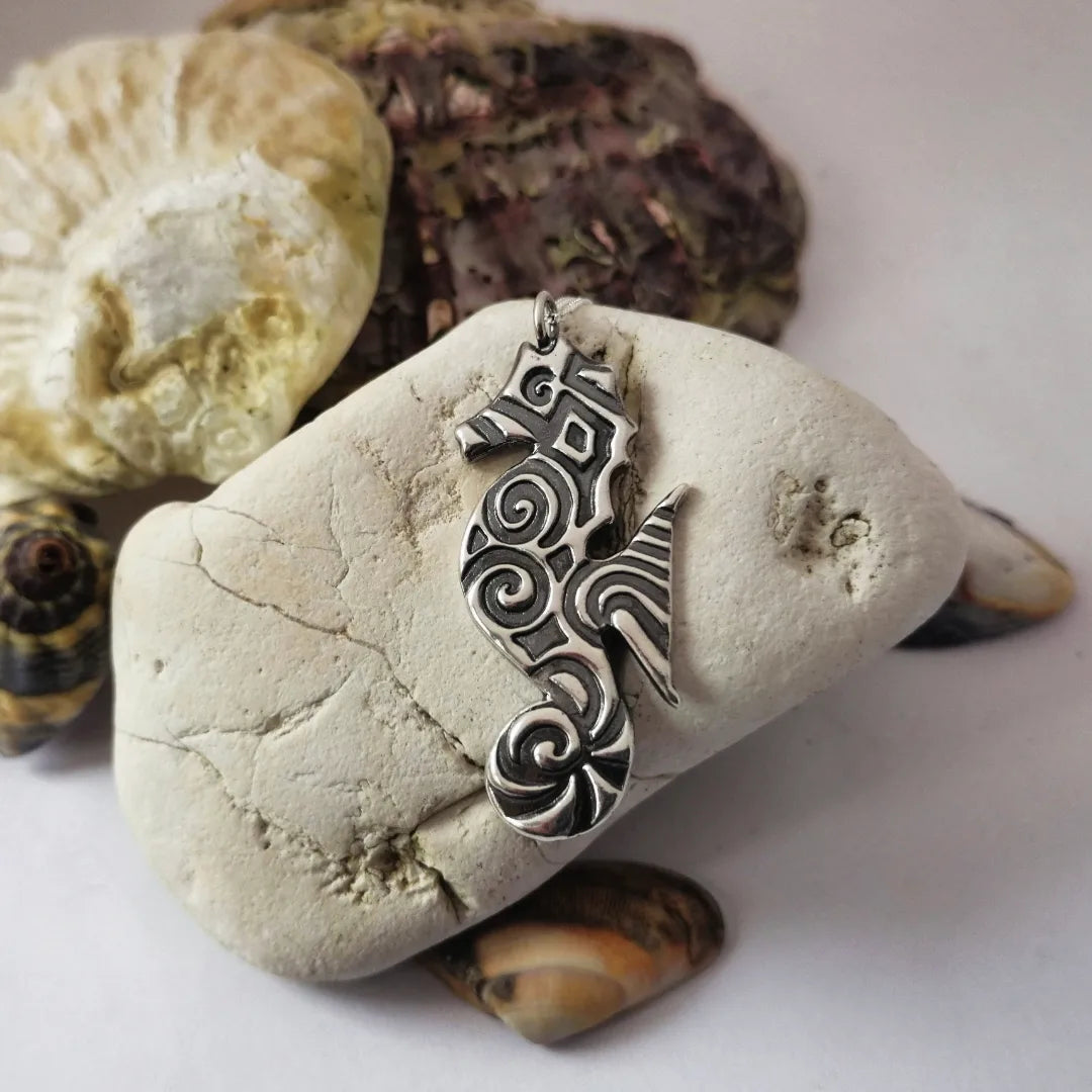 Seahorse pendant - made to order