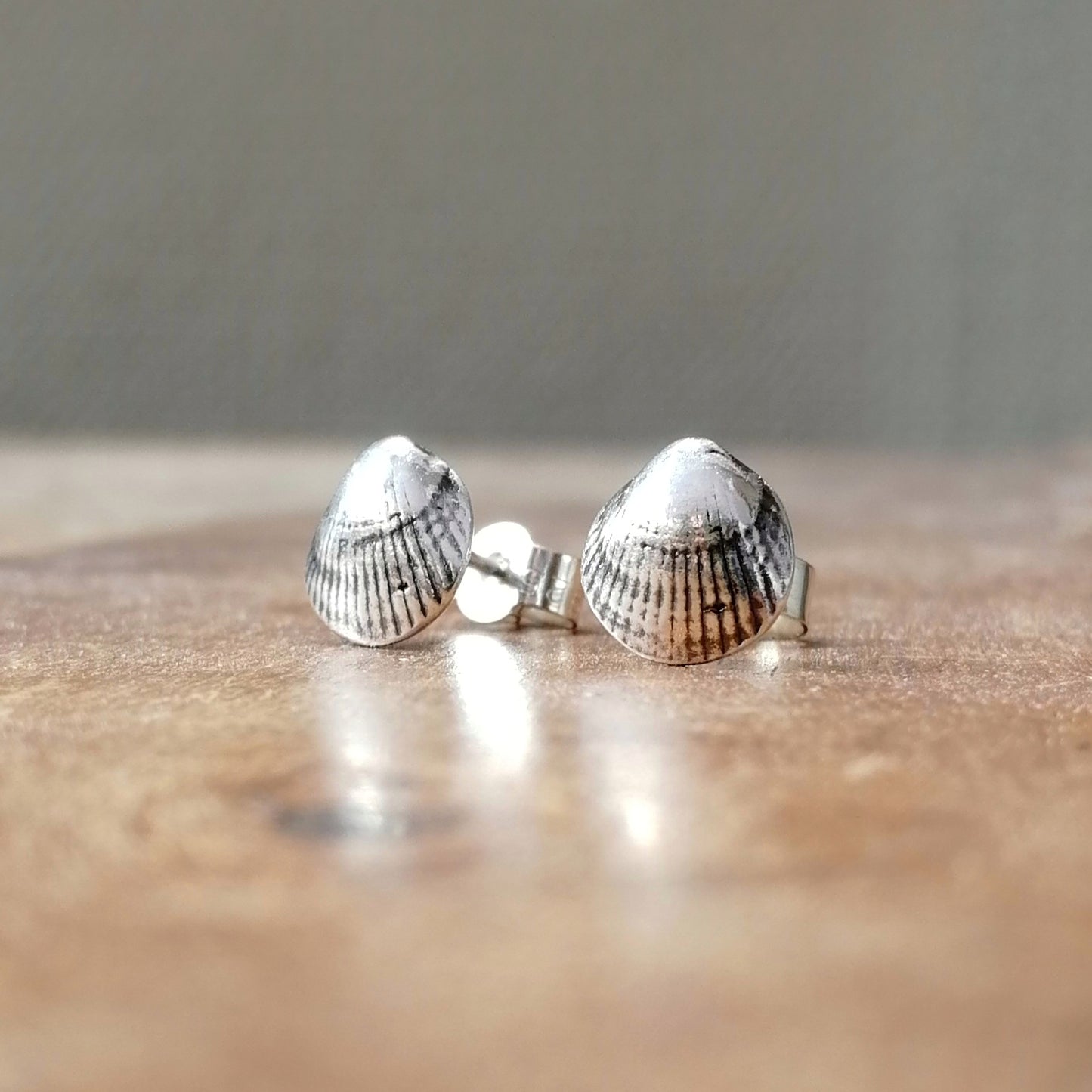 Cockle shell studs made to order