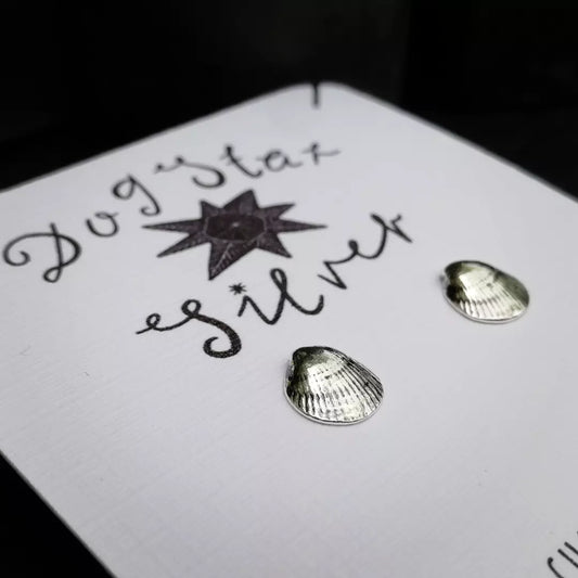 Cockle shell studs made to order