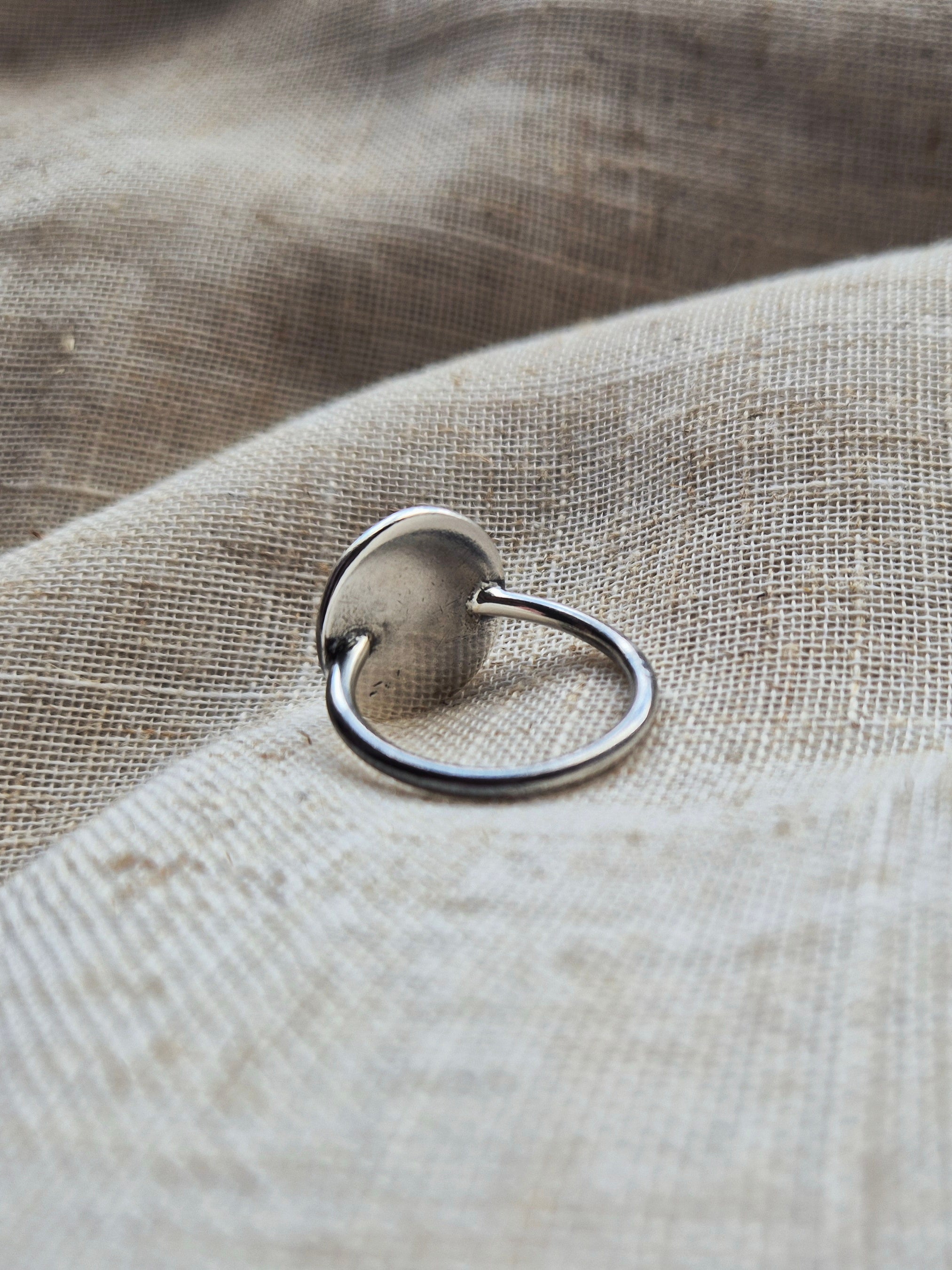 Banlaoch coin ring - size Q