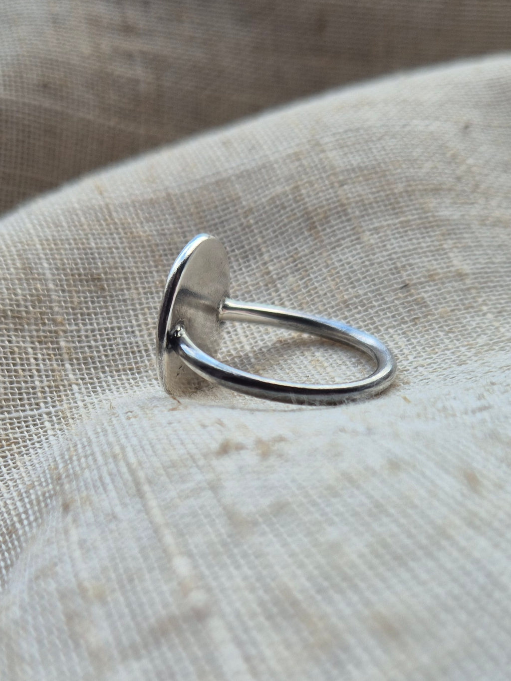 Banlaoch coin ring - size Q