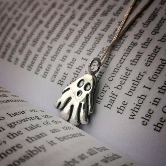 Clarence pendant